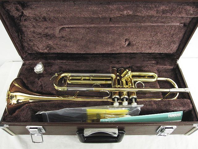 外観美品 ジャンク YAMAHA ヤマハ トランペット YTR4325G マウスピース 取扱説明書 クロス オイル ハードケース ★3011_1