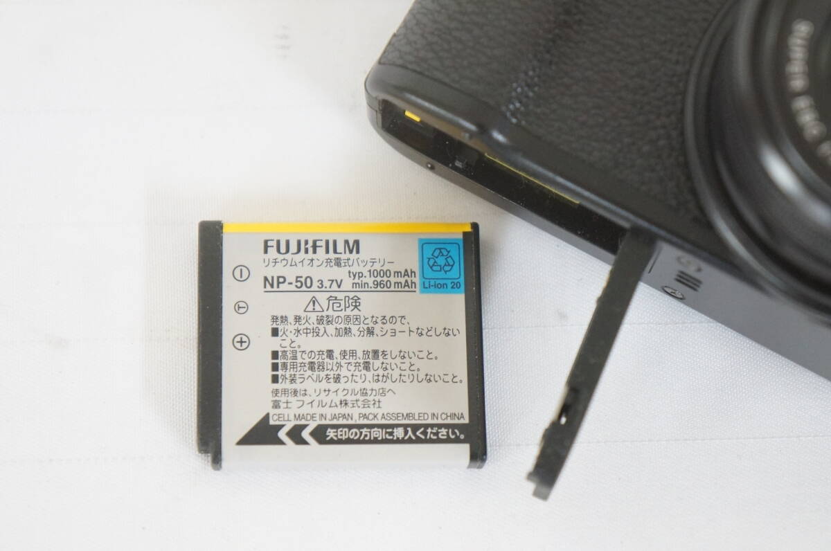 28] FUJIFILM 富士フイルム X20 コンパクトデジタルカメラ バッテリー 