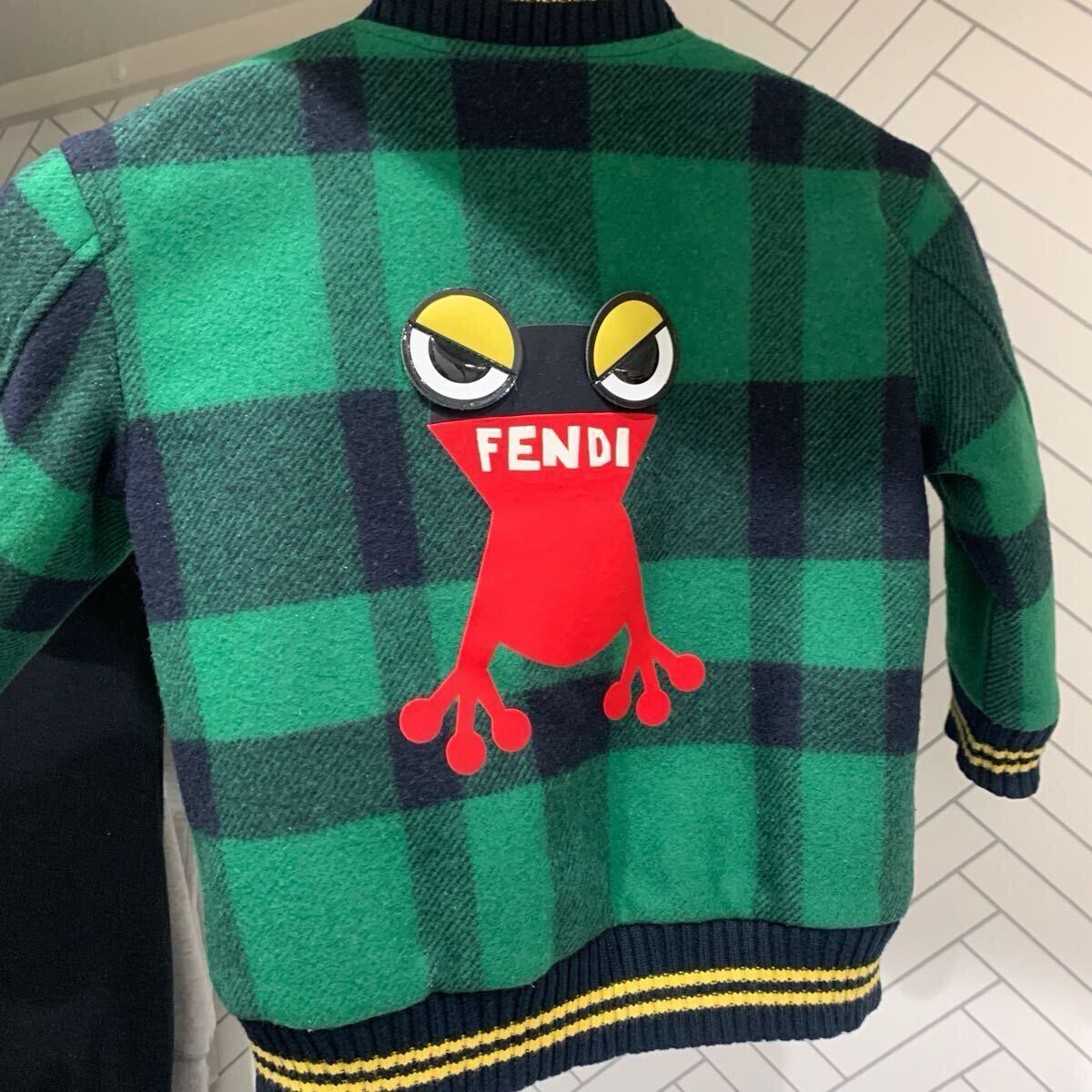 キッズ パンツ(品番 チェック FENDI（グレー⁄灰色系）のフリマアイテム 