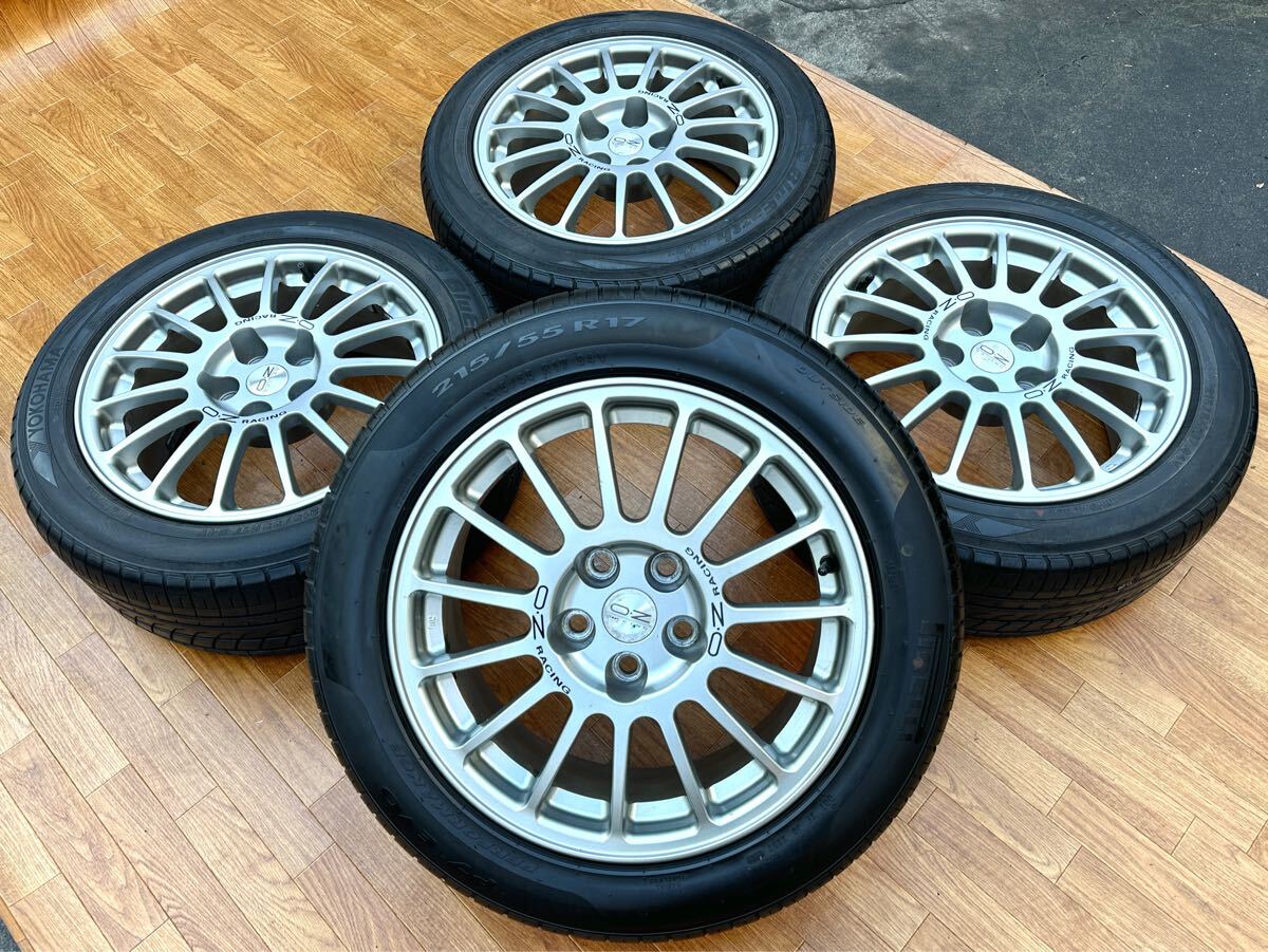 OZ Racingアルミホイール235/60R18 スタッドレスタイヤ4本セット OZ Racingアルミホイール235/60R18 スタッドレスタイヤ4本セット OZ