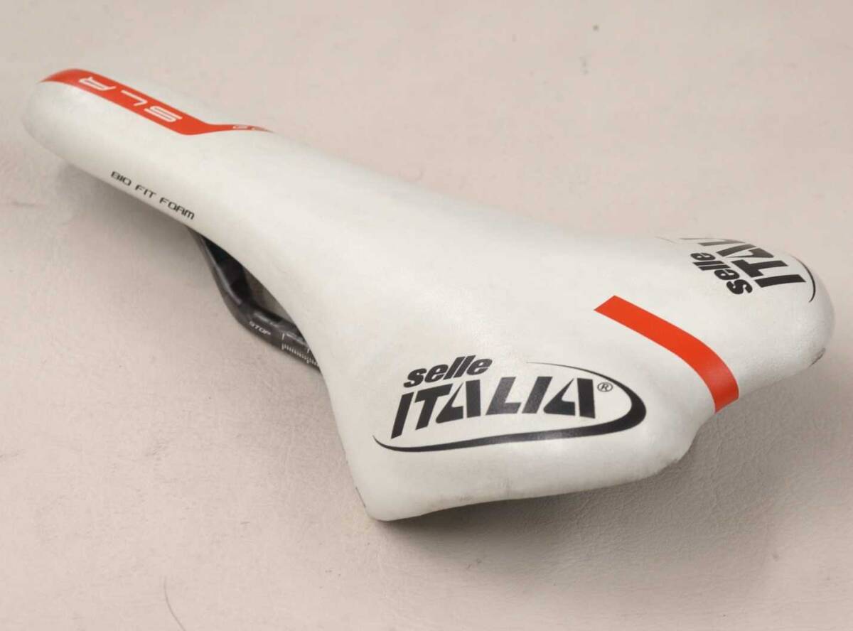 自転車 Selle italia SLR カーボンレール ホワイト