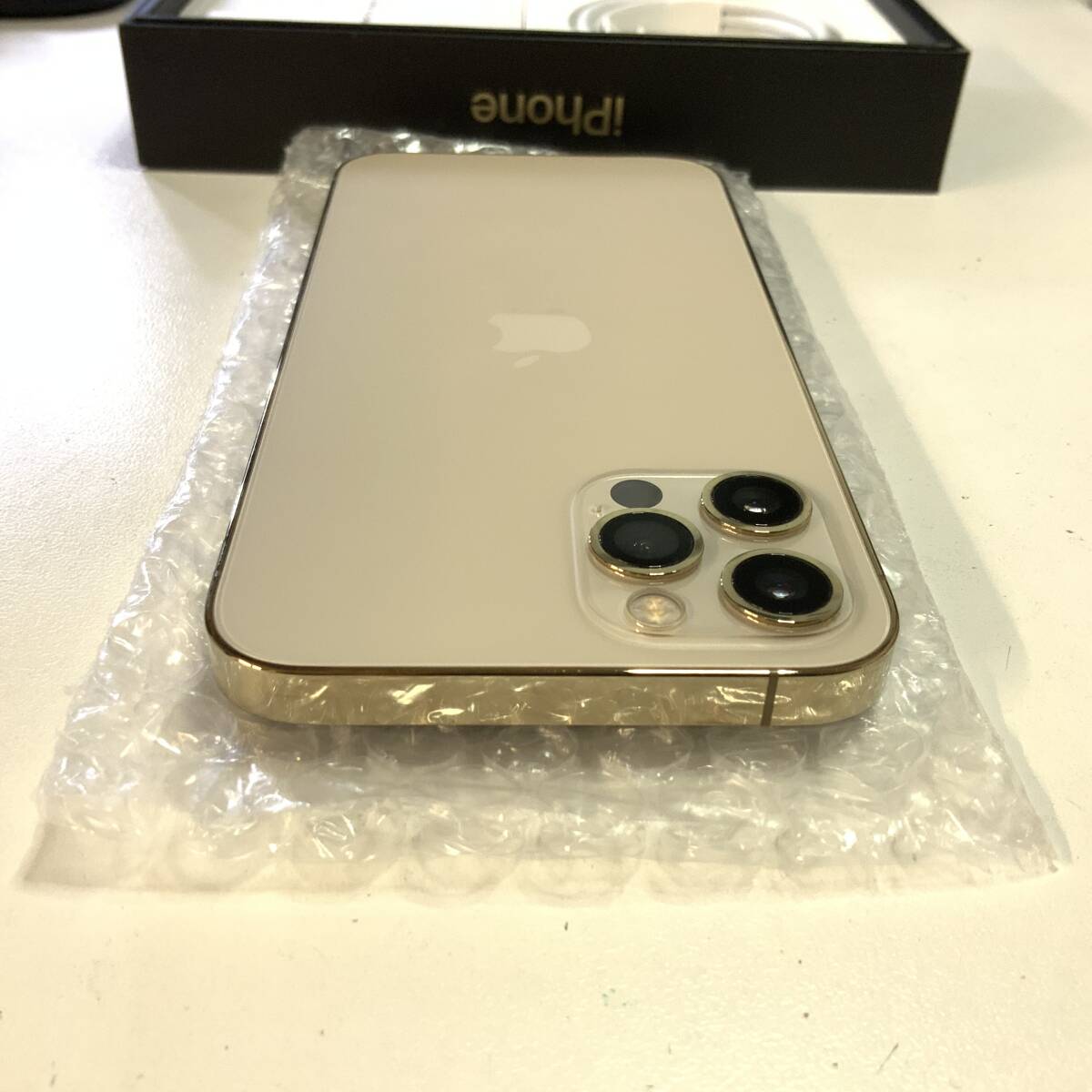バッテリー100%】iPhone 12 Pro 256GB SIMフリー 本体 ゴールド Gold