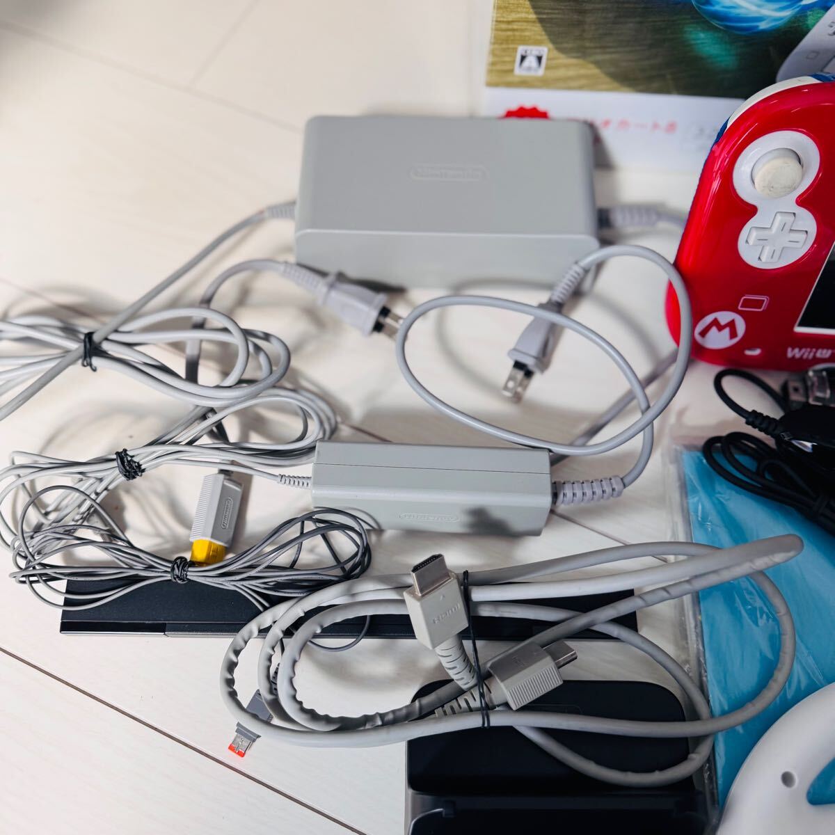 WiiU本体 Nintendo マリオカート8セットリモコンプラス ヌンチャク