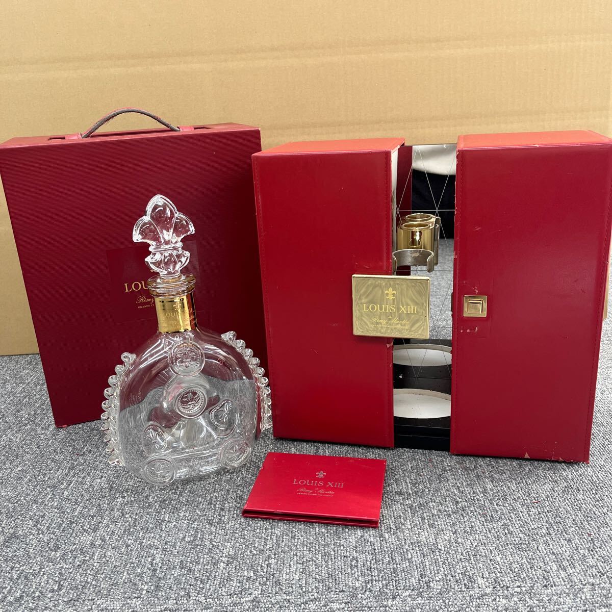 レミーマルタン　ルイ13世　空き瓶と箱 33. ☆空き瓶☆ ルイ13世 レミーマルタン REMY MARTIN 箱付 現状品