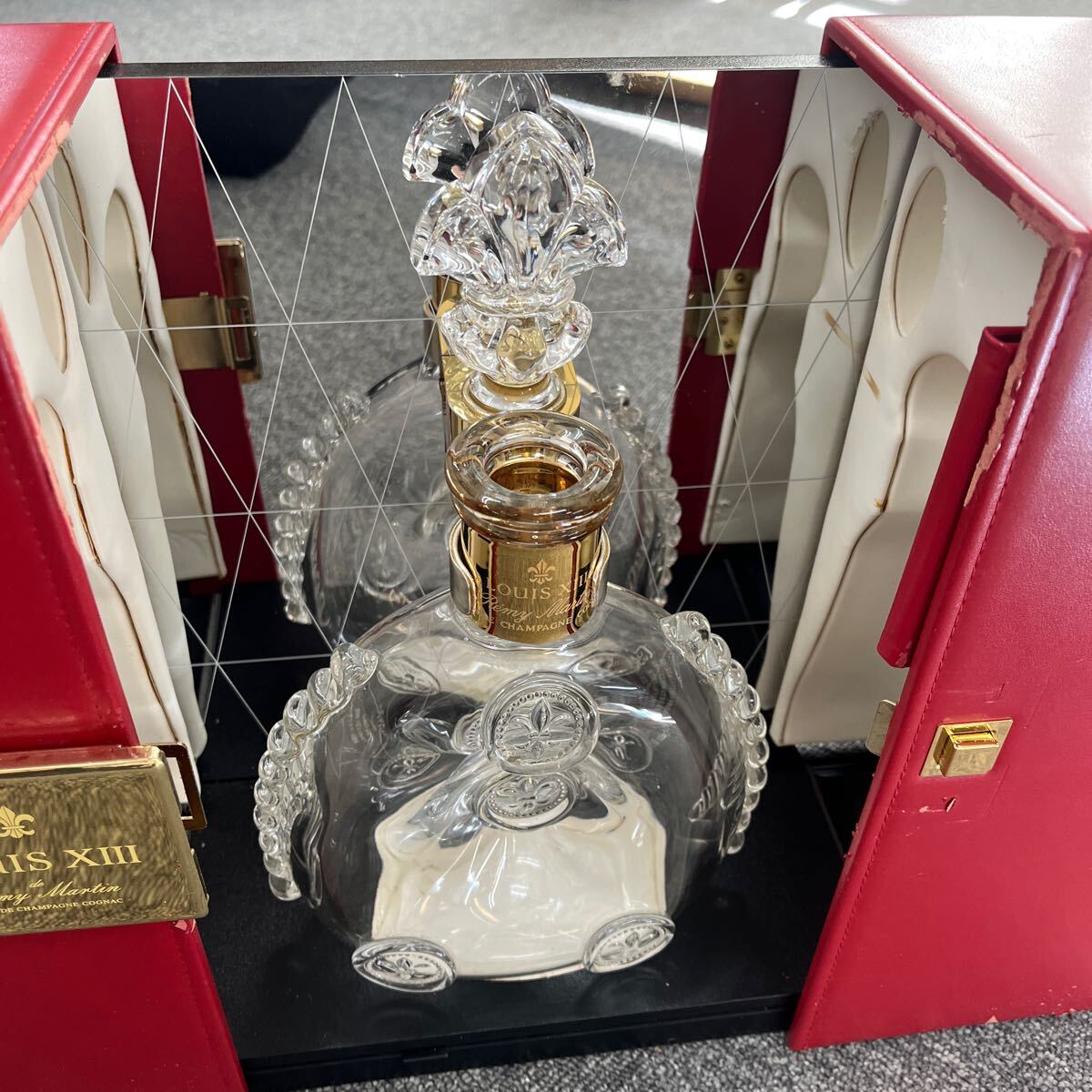 33. ☆空き瓶☆ ルイ13世 レミーマルタン REMY MARTIN 箱付 現状品