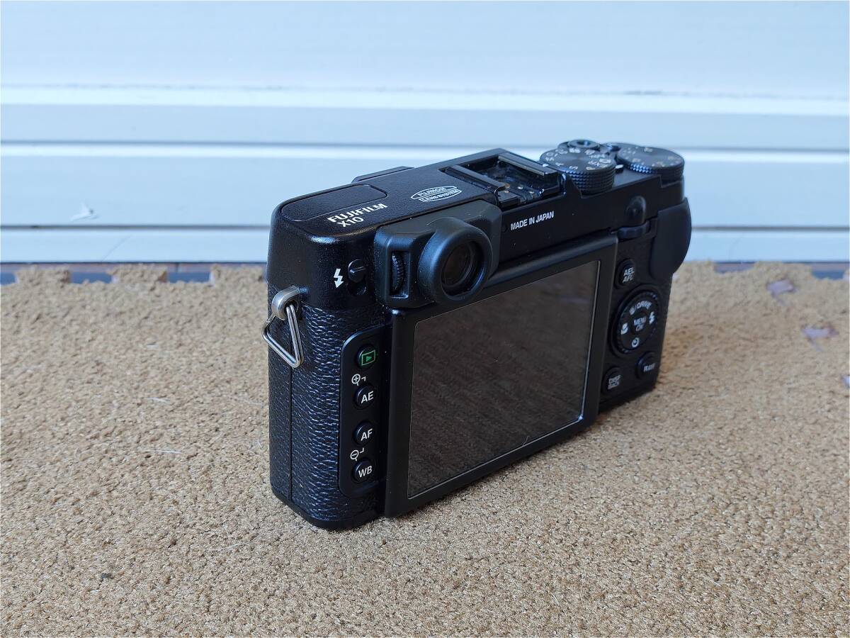 fujifilm 富士フィルム x10 液晶変色あり 【公式通販】