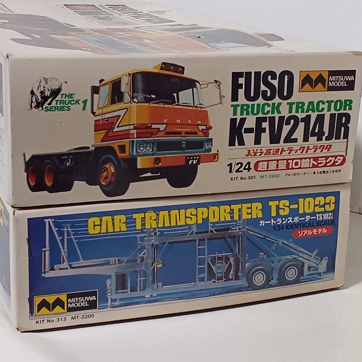 ミツワモデル 1/24 ふそう 高速トラックトラクター KF-V214JR、1/24