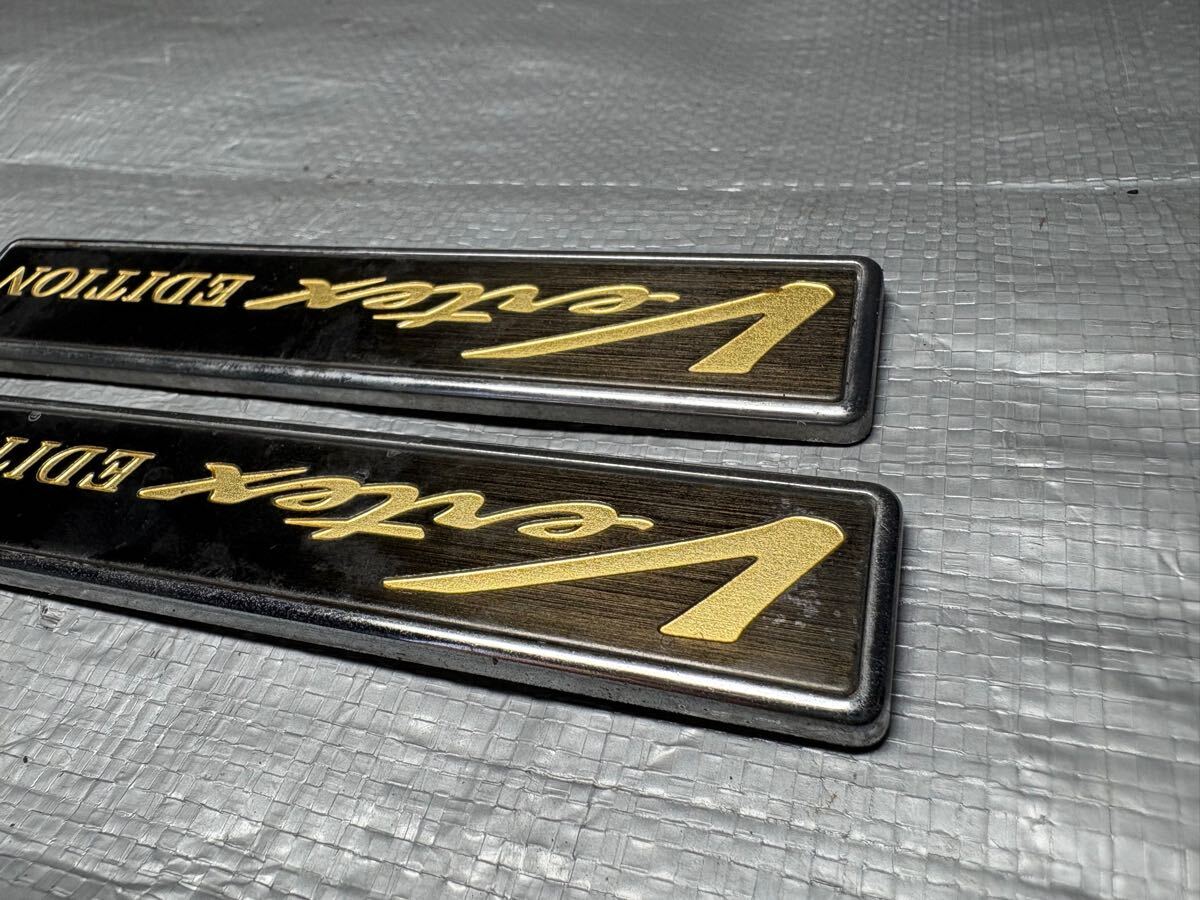 希少! 激安 JZS160 JZS161 16 アリスト ベルテックスエディション 純正 エンブレム 左右セット 2個セット ドアエンブレム アリスト JZS160 JZS161 LED イーグル エアロパーツ
