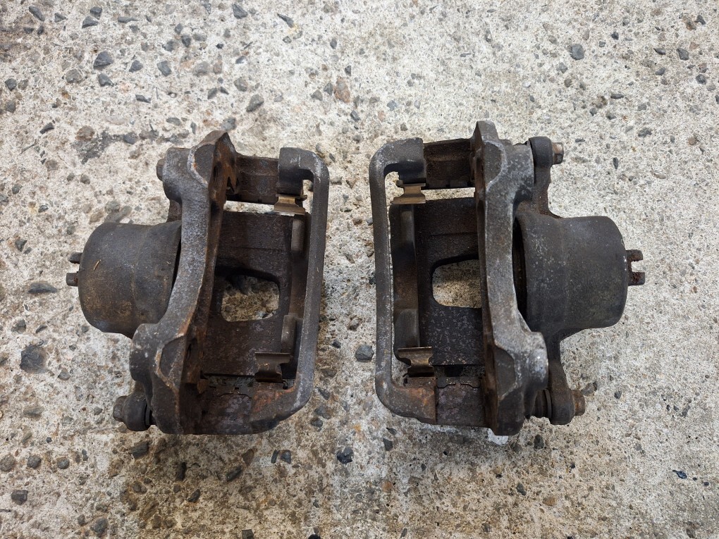 シルビア 180SX S13 ★使用OK★ プロジェクトミュー cardiy 180SX、S13シルビア フロントキャリパー No.so11