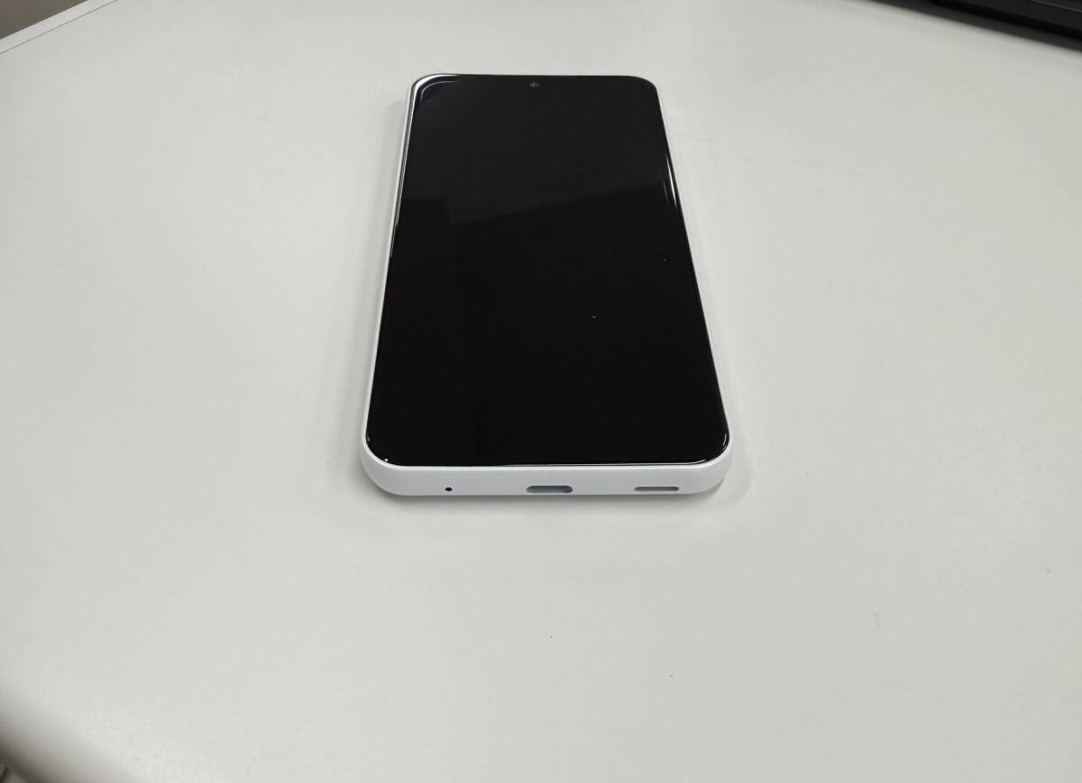 arrows We FCG01 ホワイト au 判定〇_6