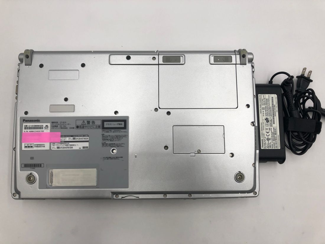 TOSHIBA/ノート/第8世代Core i7/メモリ4GB/4GB/WEBカメラ有/OS無/Intel