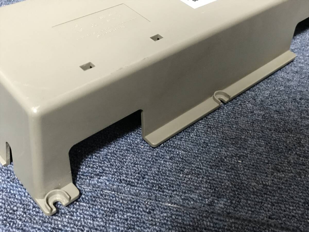 ファミコンボックス 背面カバー FAMICOMBOX_5