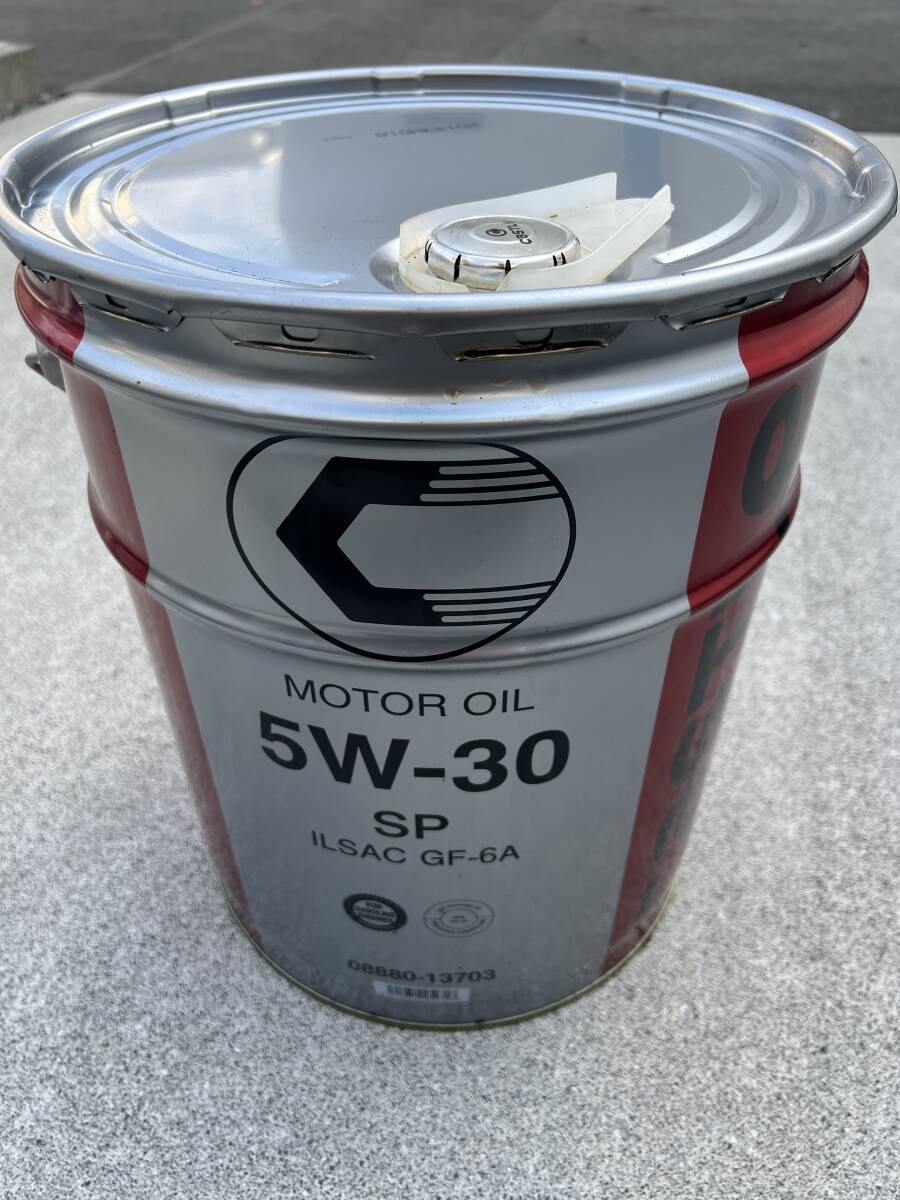車 castle エンジンオイル 5W-30 SP