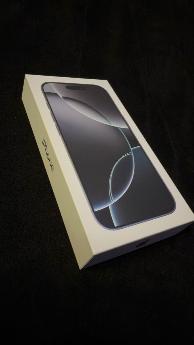 【新品同様】iPhone16Pro 256GB SIMフリー ホワイトチタニウム_5