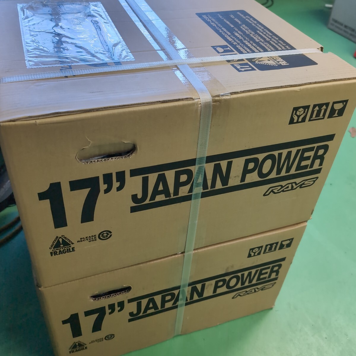 17インチ 9.0J 5/100RAYS レイズgram LIGHTS グラムライツ　57CR SPEC-D　カラー : AZZ_1