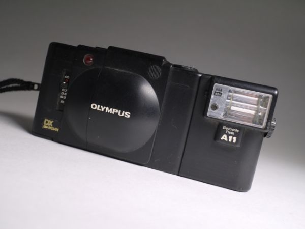 OLYNPUS オリンパス XA4 フラッシュA11 K107 ***こ案内は 【公式通販】