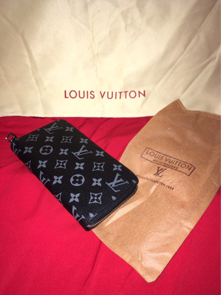 ✧︎*。VUITTON 黒 モノグラム 型押し 長配布 超美品 ノベルティ 