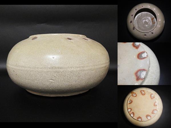 【中国古陶磁】　越州窯飛青磁壺　⑪