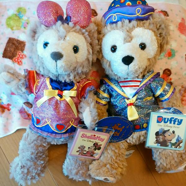 【新品未使用】香港ディズニー10周年 ダッフィー シェリーメイ ぬいぐるみ 新品タグ付 香港 ダッフィー シェリーメイ10周年 童顔厳選 香港
