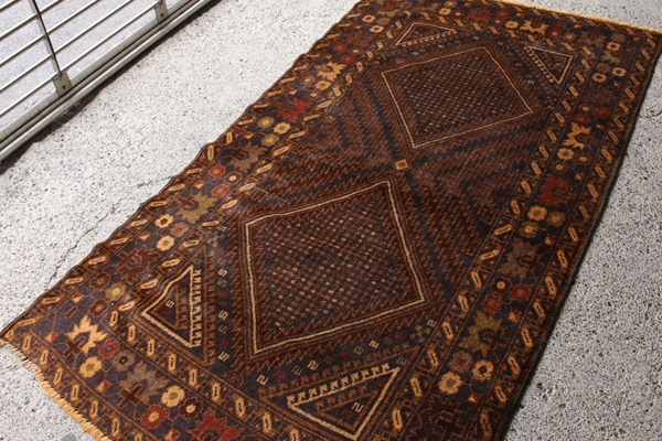 195×116cm アフガニスタン・ヘラート・ザッカン産 絨毯 ラグ ザッカンの芸術作品 手織り絨毯 バルーチ族 202㎝ラグWGBRL4082 経年25