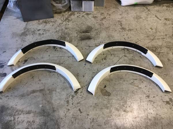 ★☆ＪＢ２３　ジムニー　APIO製オーバーフェンダー　１台分☆★