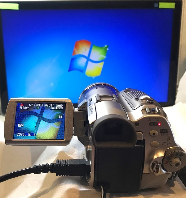 【完動品 Panasonic パナソニック MiniDV ビデオカメラ NV-GS250】 新品＆クリーニングテープ&DV（IEEE1394）ケーブル付　動作確認済_7