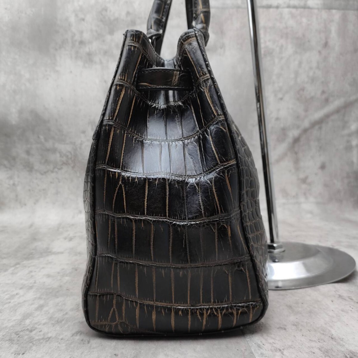 定価66万円 極美品 クロコダイルレザー 黒×金 ゴールド目地染め トート 
