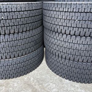 215/70R17.5 123/121J ダンロップ DECTES SP001 スタッドレス 6本 215/70/17.5 2022年製