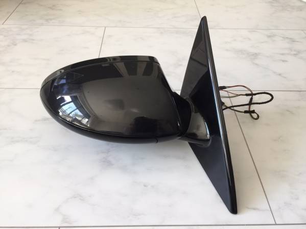 BMW E63 M6 ドアミラー 右側 右ハンドル用