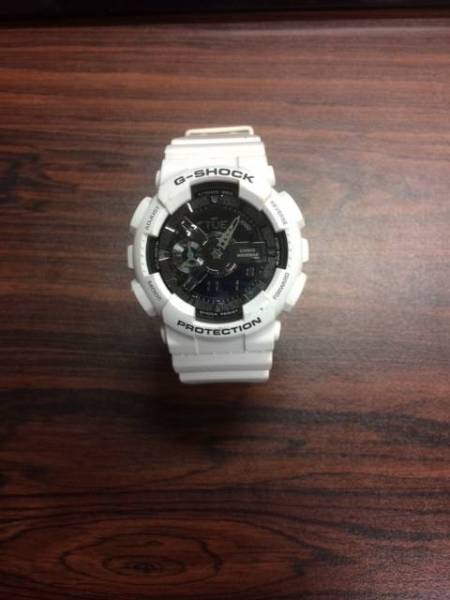 中古品　G-SHOCK　白色