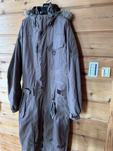 ☆激安☆スノーウェア　ツナギ