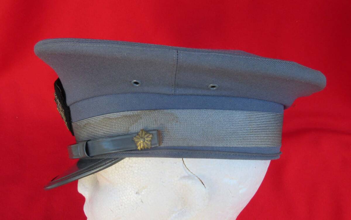 古い昭和期の警察官制帽（サージ生地 制服 帽子 ニューナンブ 交番