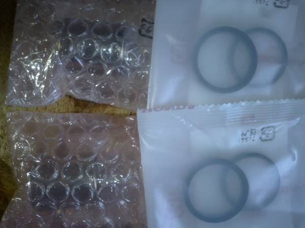 スペイシー100 ， リード110　キャリパーピストン，シール SPACY