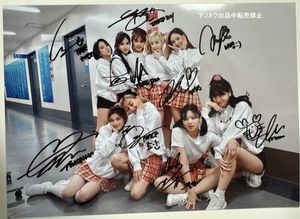 TWICE サイン　直筆 A4 写真 TWICE TWICE☆全員直筆サイン入り☆A4サイズ写真① 全員直筆サイン入り