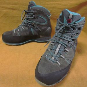 トレッキングシューズ　　　マムート ゴアテックス ビブラムソール　灰黒青　wm25㎝　US7