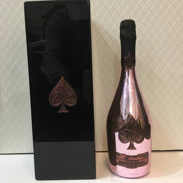 アルマンド ブリニャック ロゼ ブリュット 750ml 箱付 美品