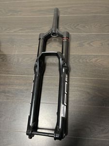 ROCKSHOX ZEB R 170mm 29er 15X110 boost ロックショックス　ゼブ フロントフォーク サス