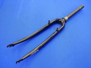 700c用フォーク(ジャイアント ルイガノ ビアンキ メリダ ジオス トレック スコット FELT