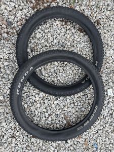 KENDA slant six 20×2.6 66-406 20インチ　bluelug circles bike Friday ケンダ