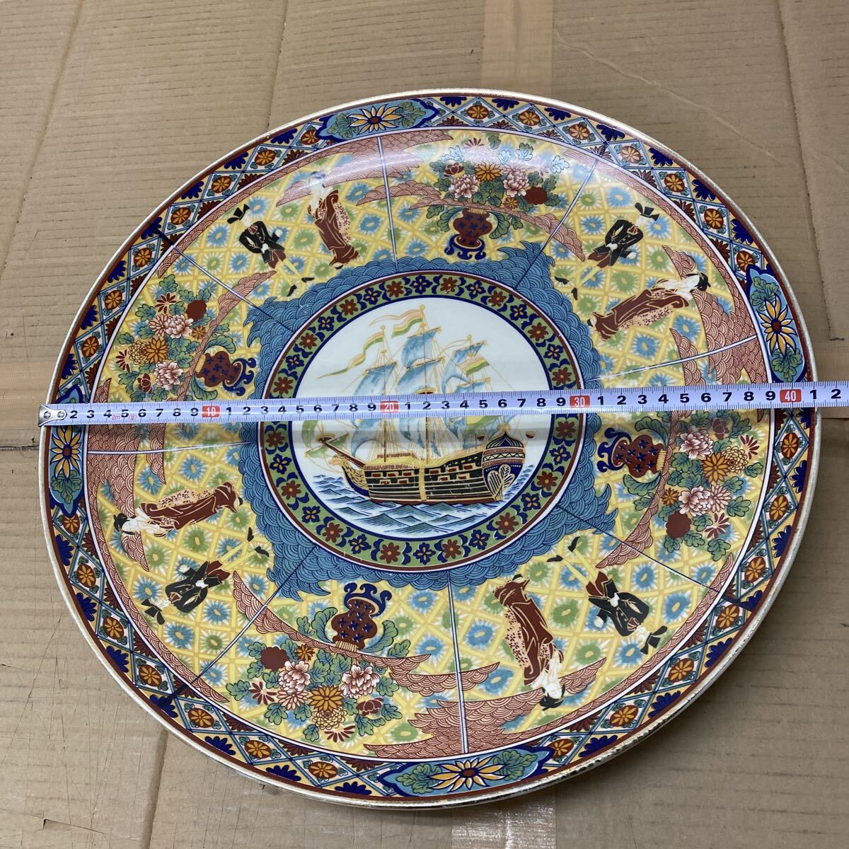 有田焼 伊万里焼 古伊万里 金彩 色絵 大皿 金彩赤絵南蛮人黒船紋 飾り