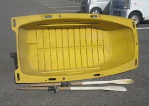 ボートエースROB200　手漕ぎの古いボートです