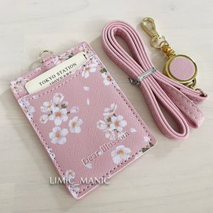 パスケース 定期入れ カード入れ カードケース 伸縮リール付き 花柄 花 ピンク クリア窓