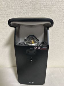 緑8210 LG 超短焦点LEDプロジェクター　PF1000UG 本体のみ　動作未確認　ジャンク扱い出