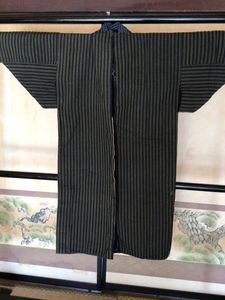 ＮＯ１７６，はなだの古布：：縞木綿刺し子長袢纏、丈112センチ、未完成