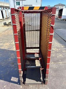 セーフティーケージ タイヤゲージ タイヤ破裂 爆風防止 安全タイヤ交換 自動車整備機械工