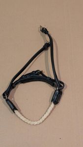 ● 現状品 ● 鼻革 馬具 馬用 乗馬 競馬 馬術 黒 ブラック