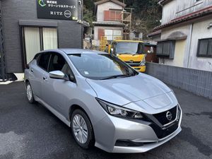 航続距離264km リーフX 　シートヒーター　