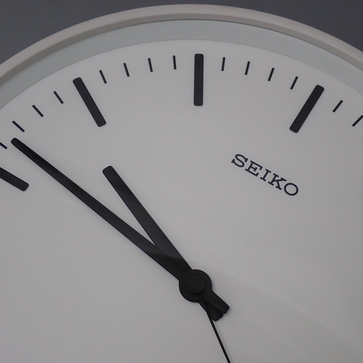 ☆美品 SEIKO セイコースタンダード 電波掛け時計 KX308W/ホワイト