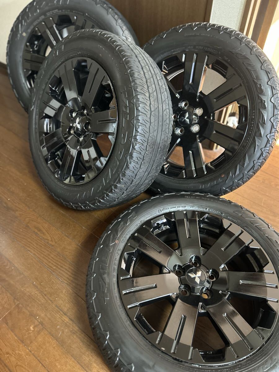 三菱デリカD純正ホイール FALKEN WILD PEAK AT 225/60r18 中古 グロス