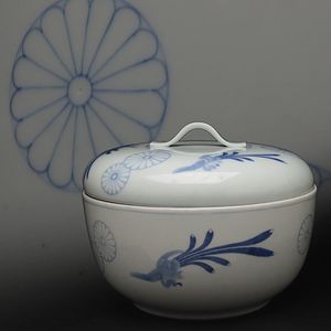 下賜品の値段と価格推移は？｜150件の売買データから下賜品の価値が